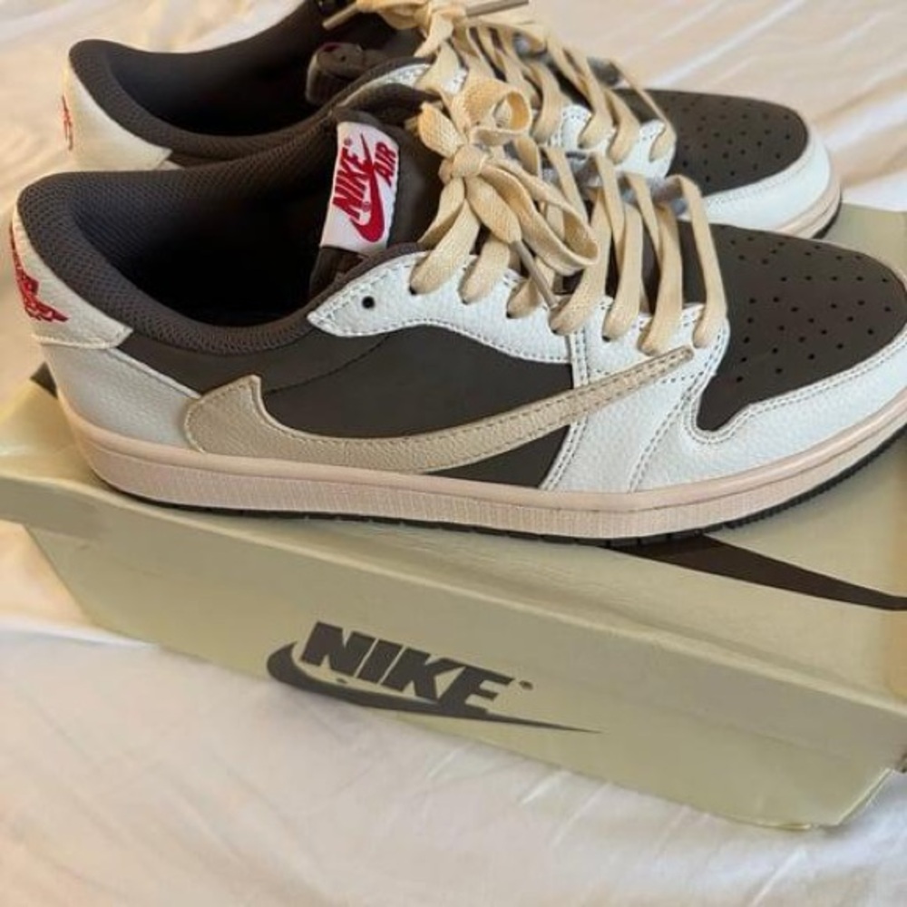 Womens Air Jordan 1